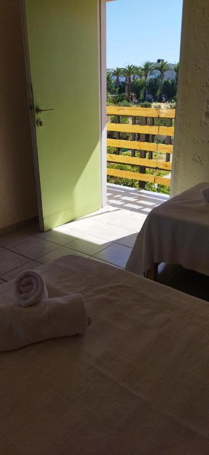 Cleo Rooms 250M From The Beach Malia Exteriér fotografie