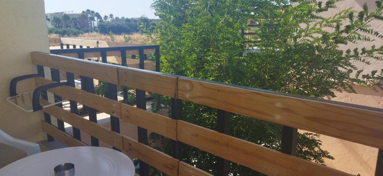 Cleo Rooms 250M From The Beach Malia Exteriér fotografie