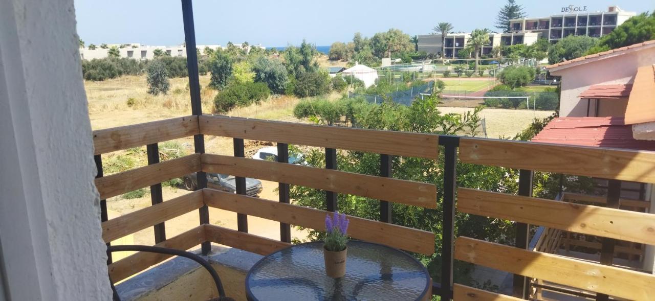 Cleo Rooms 250M From The Beach Malia Exteriér fotografie