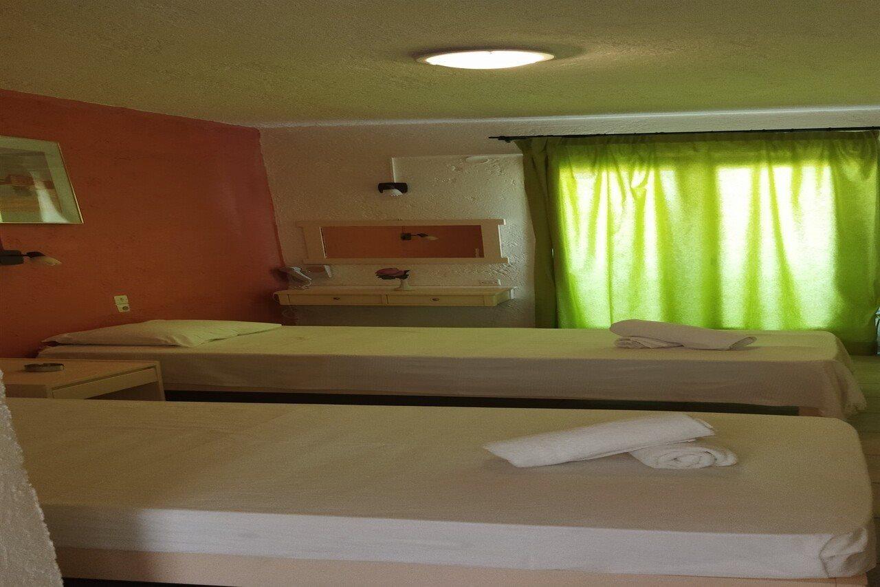 Cleo Rooms 250M From The Beach Malia Exteriér fotografie